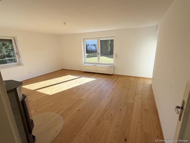 4,5-Zimmer Gartenwohnung in sehr ruhiger Ortsrandlage von Chieming - perfekt für Familien! - Foto 1